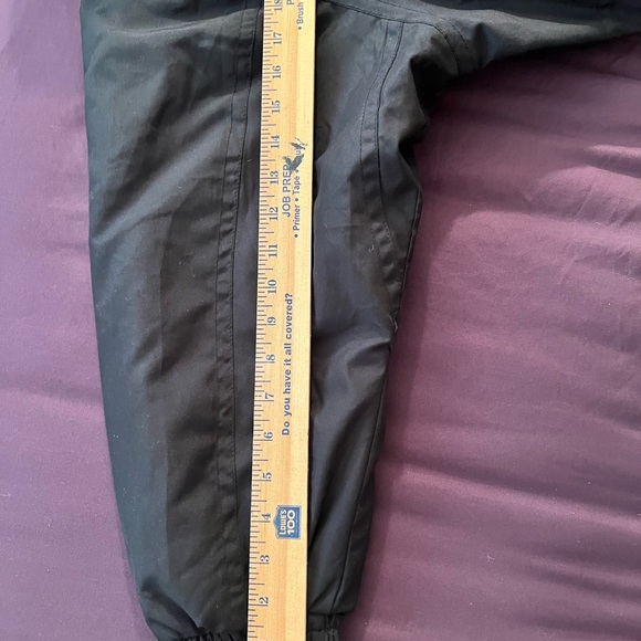 Women’s “Rare” Black Fila Ski Suit – Hooded with Faux Fur Collar, Size 8 - Picture 6 of 16